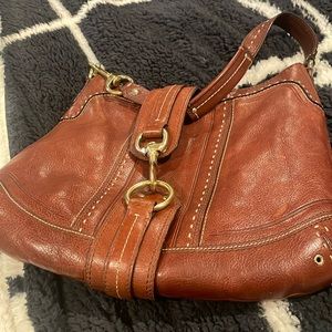Beautiful leather bag , i just don’t use it